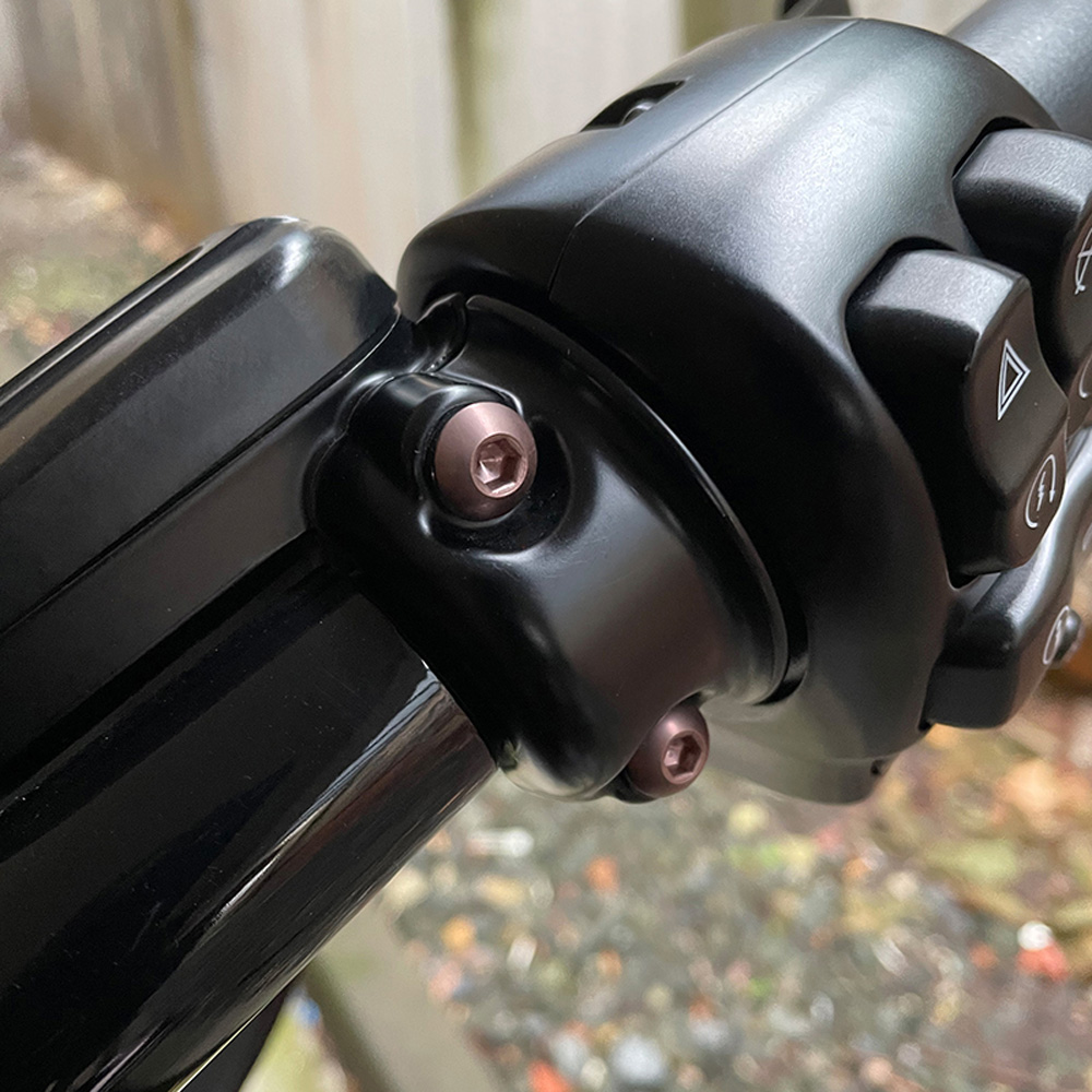 Schrauben Lenkerarmatur Harley Davidson kupferfarben