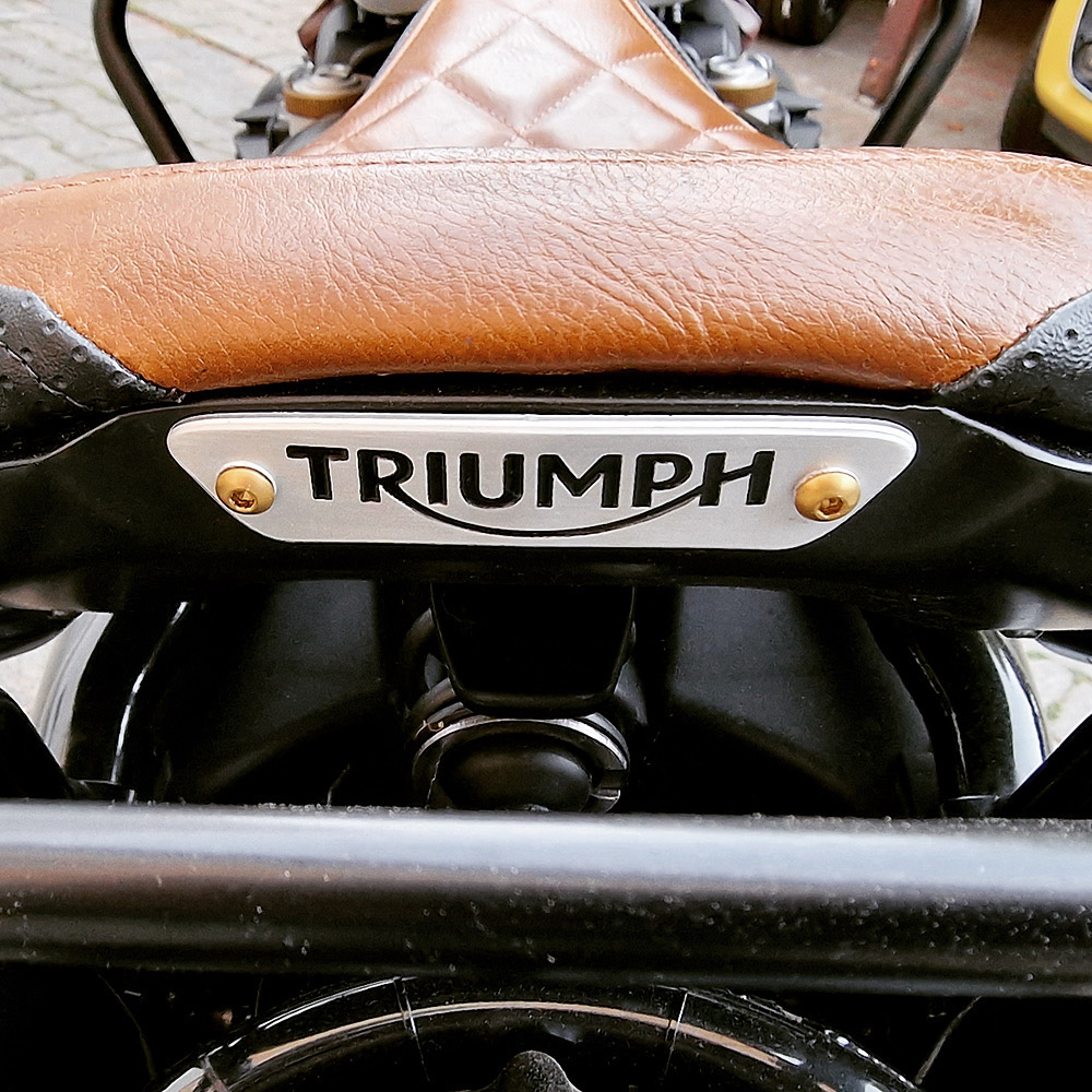 Schrauben Triumph Sitz