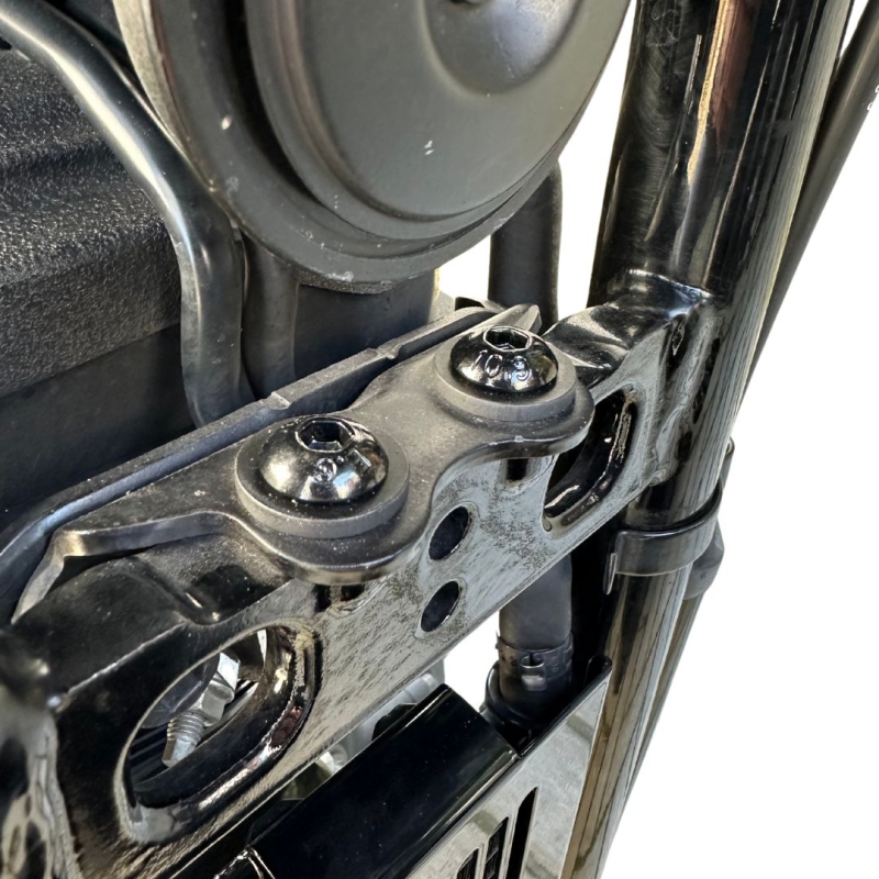 Softail Schrauben Ölkühler Abdeckung + Halterung