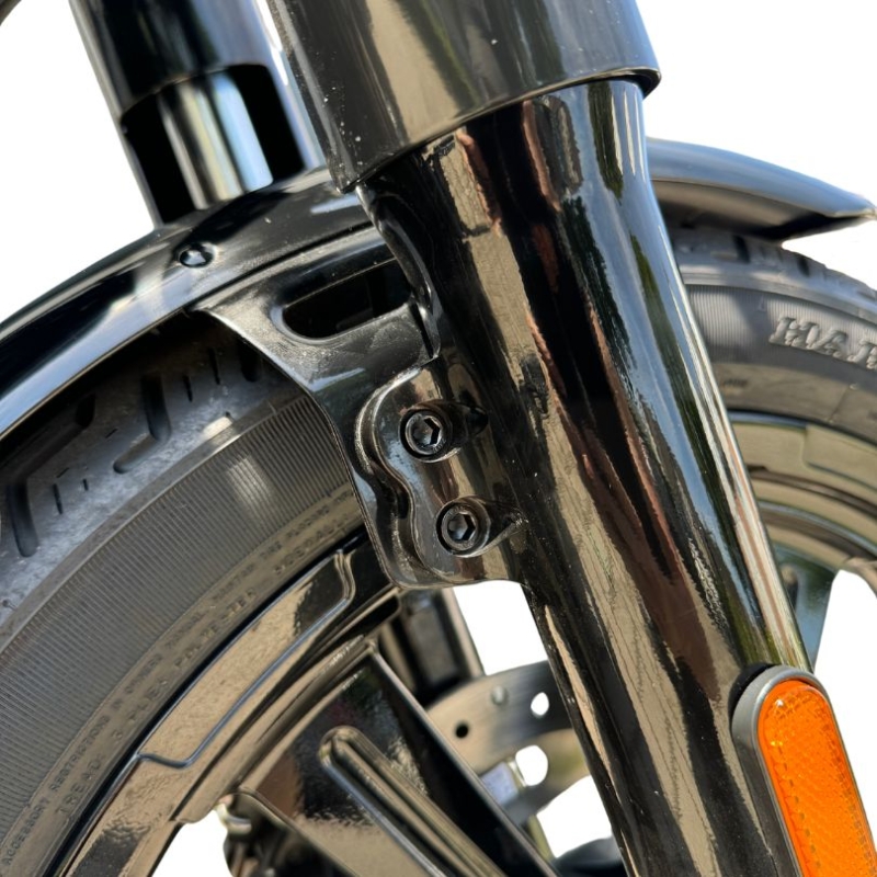 Front Fender Schrauben - pass. f. Softail, Dyna