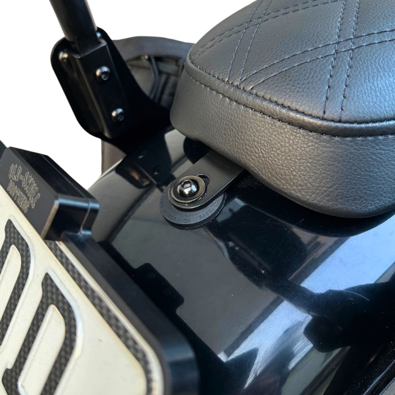 Sitzschraube Harley Davidson
