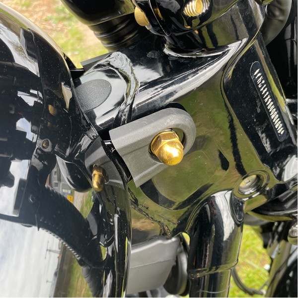 Tank Schrauben - pass. f. Softail & Dyna