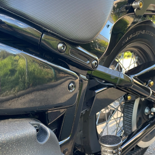 Side Cover li/re - pass. f. Softail ab 18
