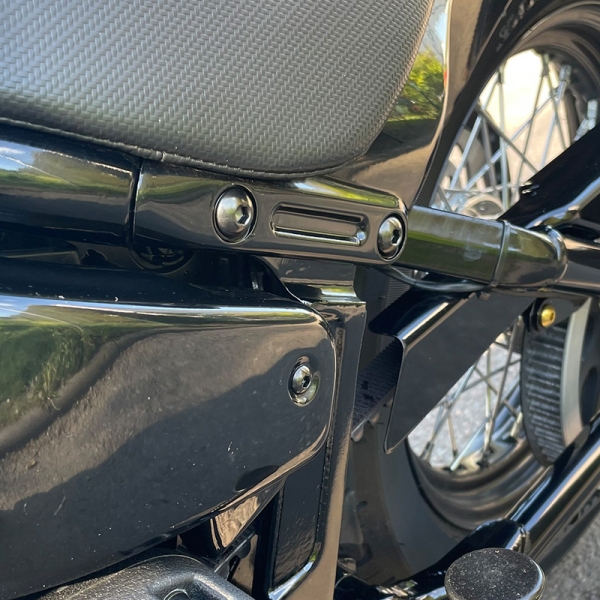 Fender Struts Schrauben - pass. f. Softail, Dyna